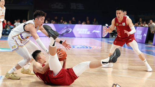 奥特谈惨败：两队差距没那么大，我们会在下次对决中作出回应